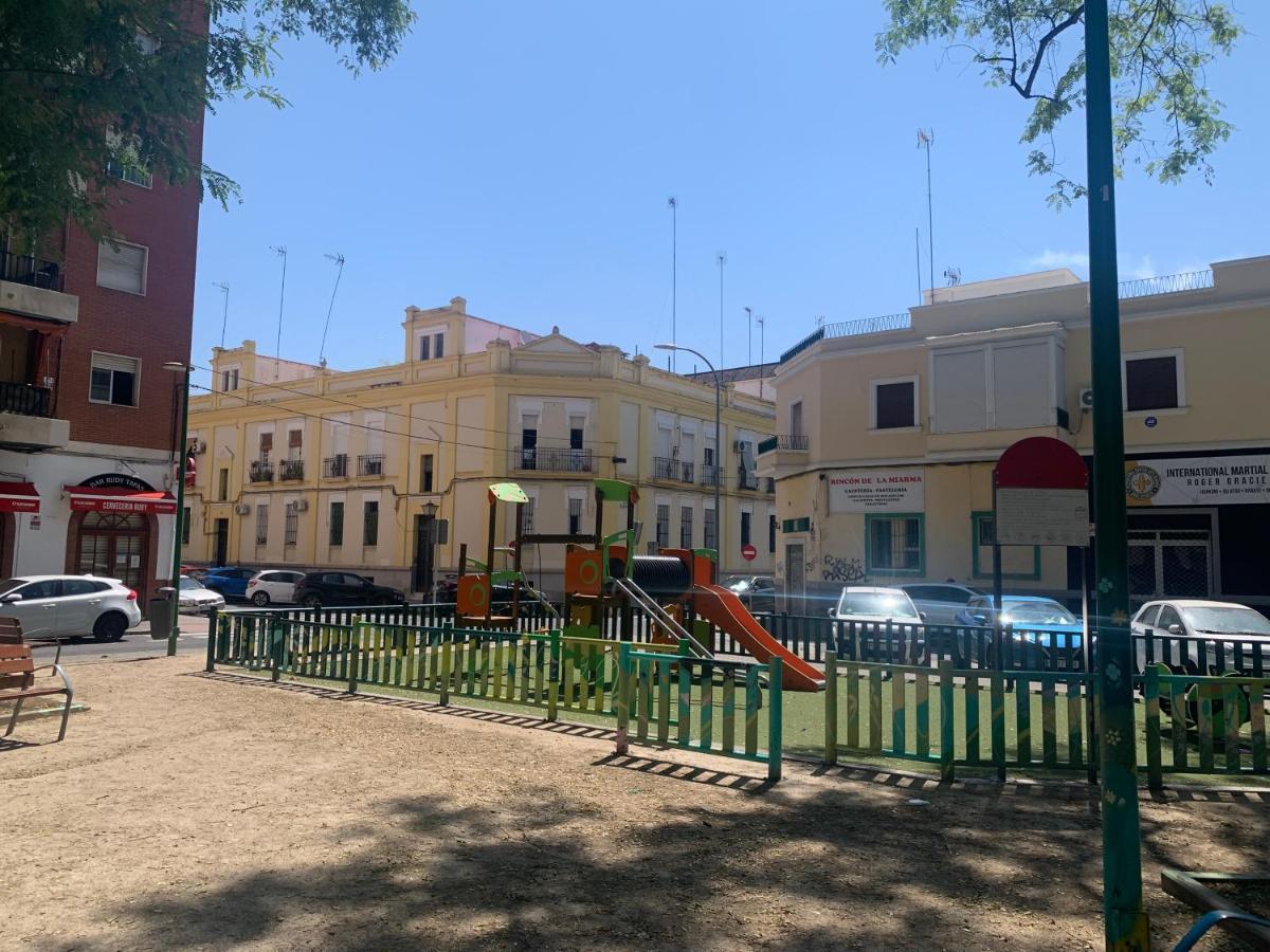 Апартаменты La Casita De La Puerta De Carmona Севилья Экстерьер фото